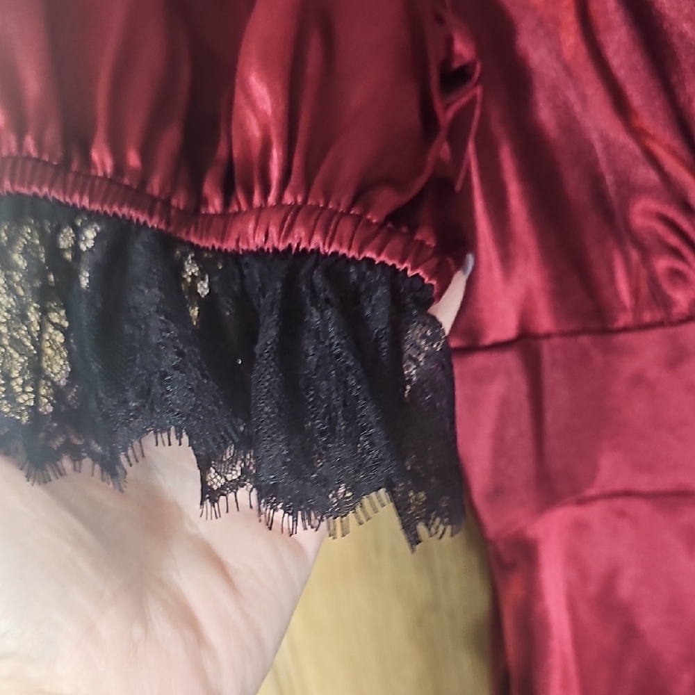 Elegant Burgundy Satin Dress with Black Lace by Abrand - Picture 4 of 12